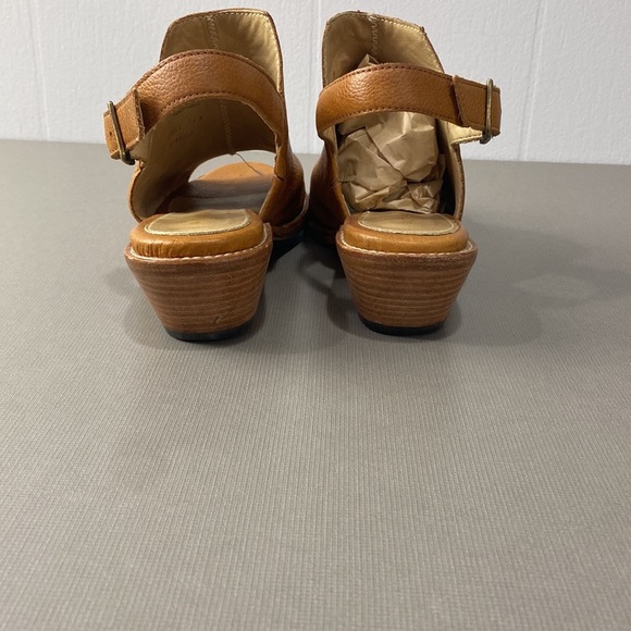 Patina leather bohemian open toed shoes/sandals/low heels - Picture 5 of 11